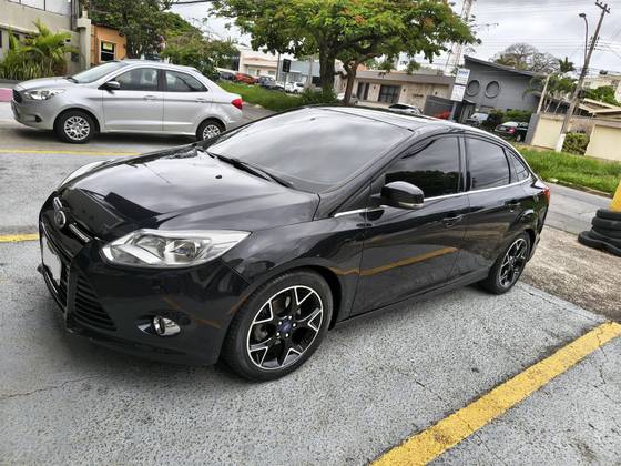 FORD FOCUS 2.0 TITANIUM SEDAN 16V FLEX 4P POWERSHIFT